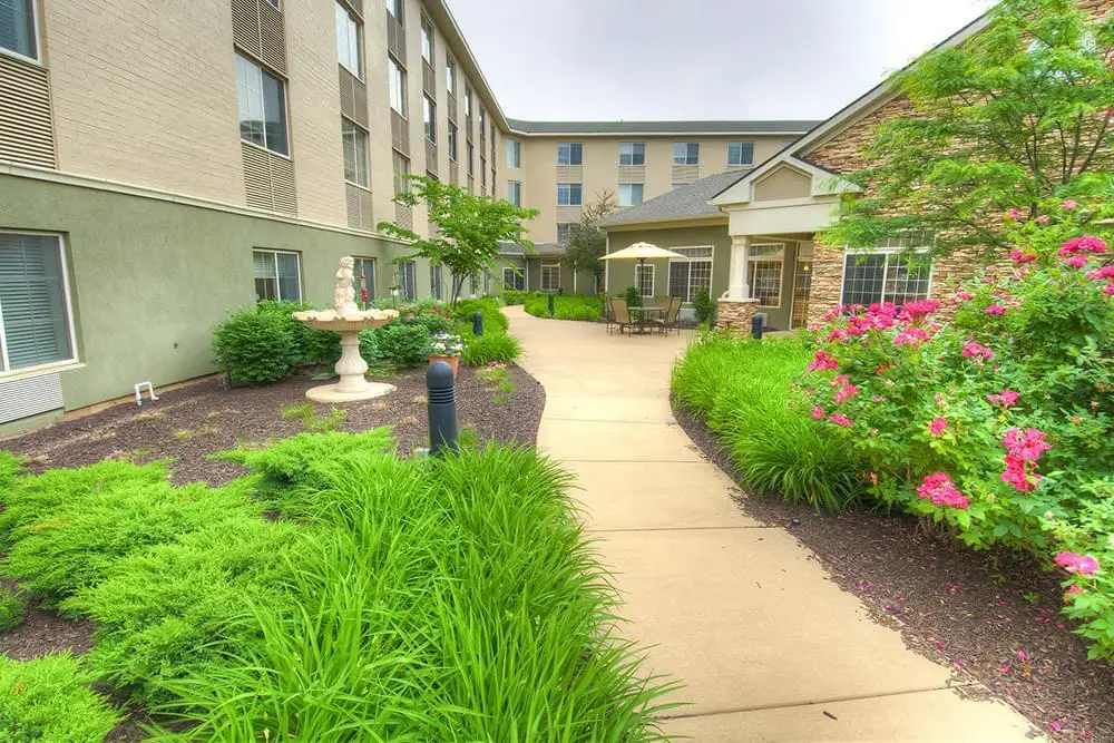 Westside Garden Plaza Senior Living Community Assisted Living Nursing Home Independent 6252